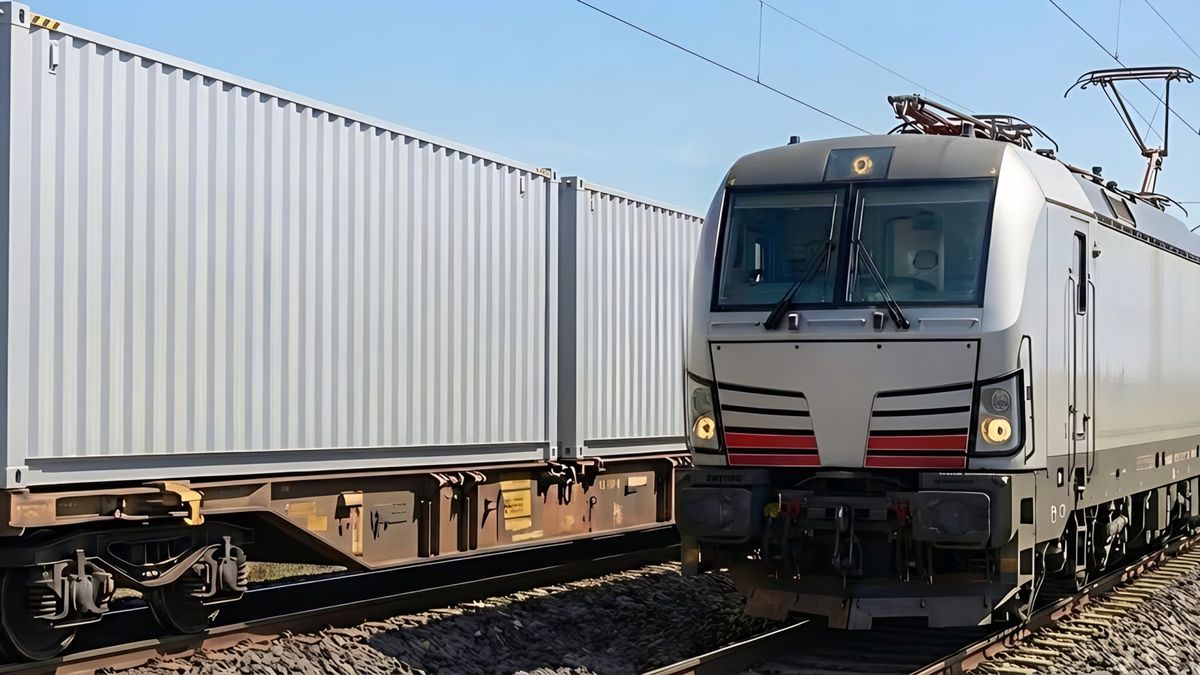 Container Rail: Dammam Port to Riyadh Dry Port
